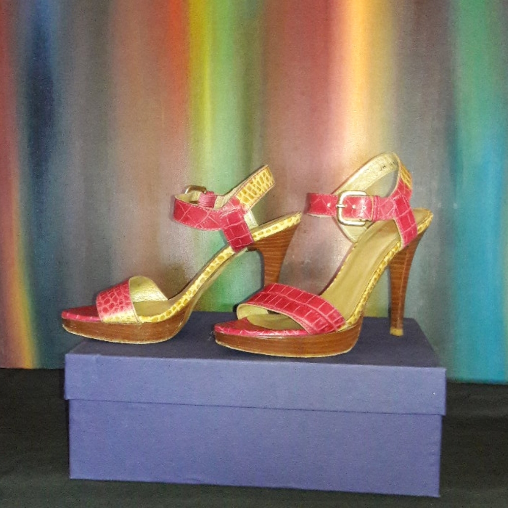 Stuart Weitzman Strutting platform sandals - Picture 3 of 8